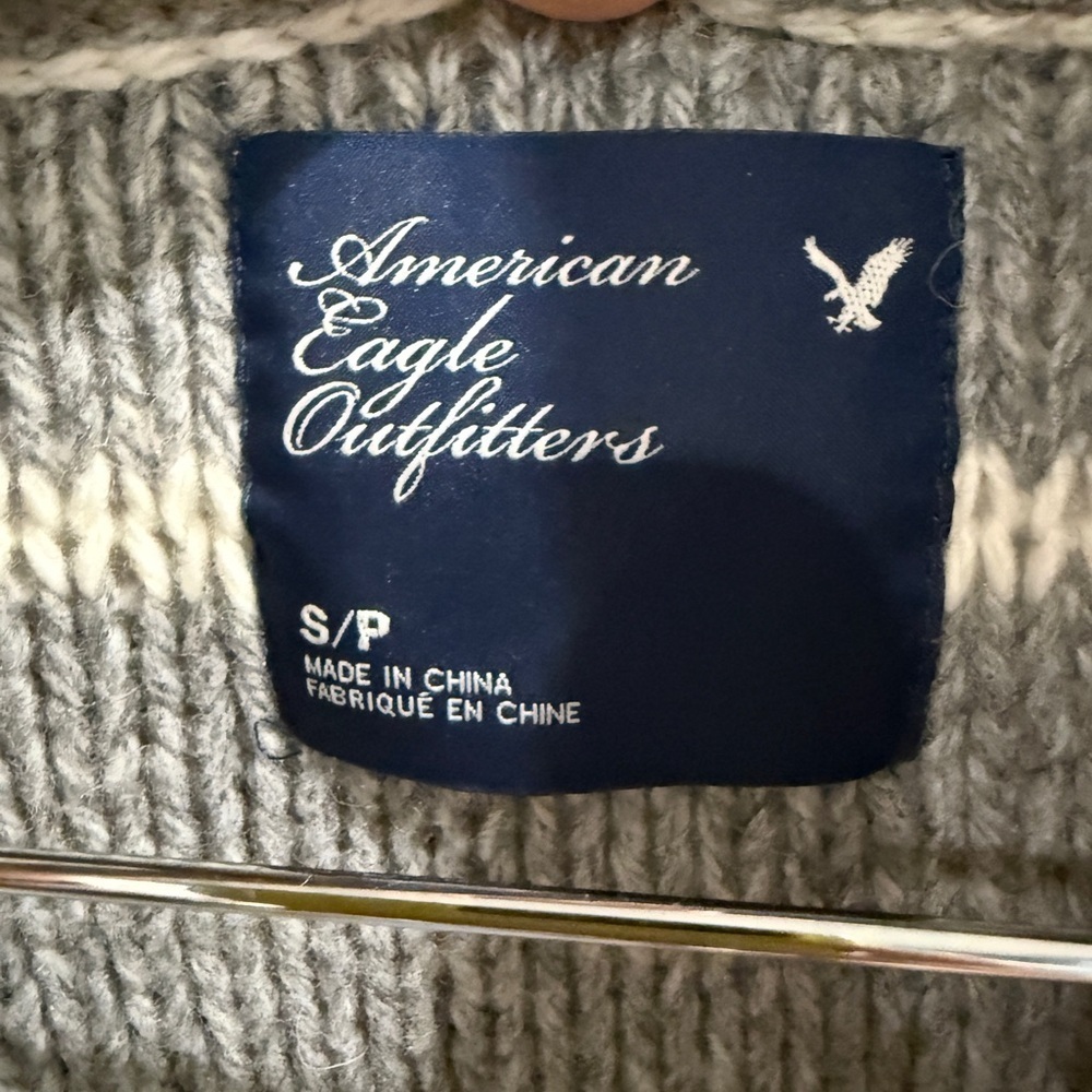 American Eagle Outfitters Gray Blue White Knit Cardigan - Picture 3 of 4